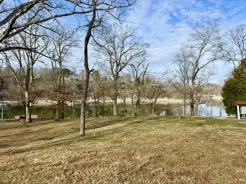 304 Persimmon Way, Harrodsburg, KY 40330