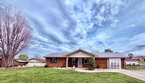 86 Pine St, Monticello, KY 42633