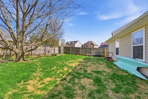 Exterior - 208 Rabbit Run Rd, Georgetown, KY 40324 photo 5 of 8