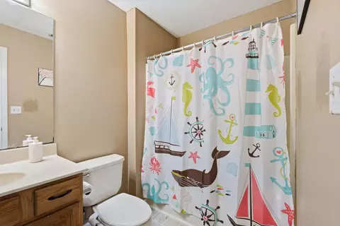Bath - 208 Rabbit Run Rd, Georgetown, KY 40324 photo 1 of 4