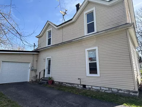 Exterior - 307 W Main St, Burgin, KY 40310 photo 4 of 14