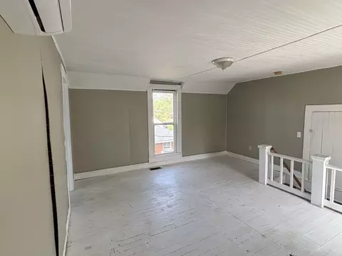 Bedroom - 307 W Main St, Burgin, KY 40310 photo 3 of 4