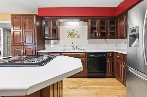 Kitchen - 710 E Bryant St, Corbin, KY 40701 photo 2 of 3
