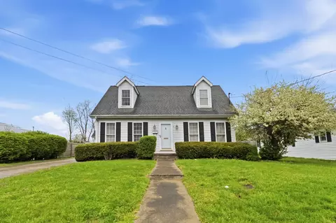 Exterior - 710 E Bryant St, Corbin, KY 40701 photo 2 of 7