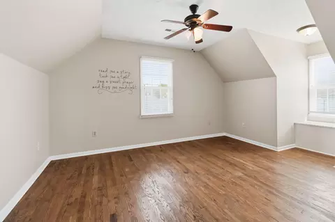 Bedroom - 710 E Bryant St, Corbin, KY 40701 photo 3 of 9