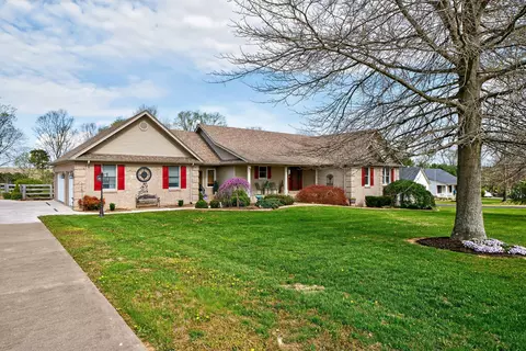 113 Greystone Dr, Nicholasville, KY 40356