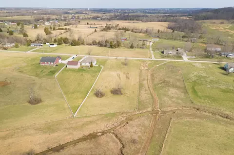 31 Welch Rd, Jeffersonville, KY 40337