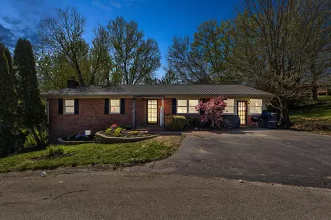 122 Azalea Ct, Mount Sterling, KY 40353