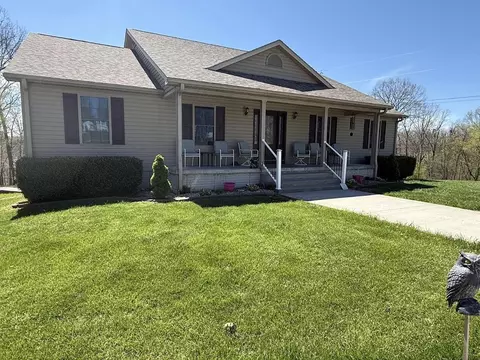 2099 Bowling Ridge Rd, Brodhead, KY 40409