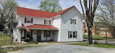 302 Frankfort St, Augusta, KY 41002