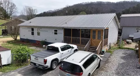 275 Burton Hill Rd, Letcher, KY 41832