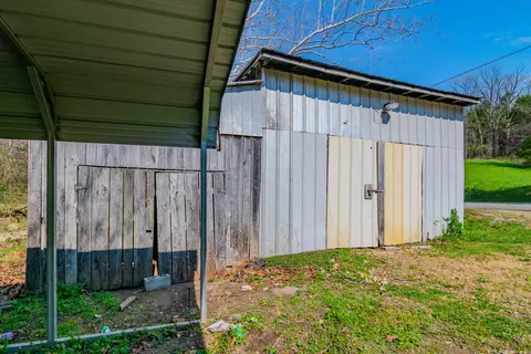 Exterior - 1207 Logan Rd, Springfield, KY 40069 photo 16 of 16