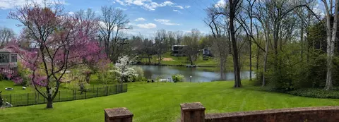 2044 Manor Dr, Lexington, KY 40502