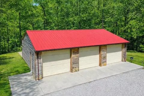 Exterior - 366 Tom Meadows Rd, Strunk, KY 42649 photo 7 of 10