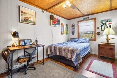 Bedroom - 366 Tom Meadows Rd, Strunk, KY 42649 photo 4 of 5