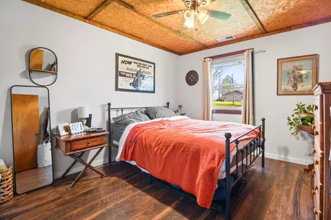 Bedroom - 366 Tom Meadows Rd, Strunk, KY 42649 photo 3 of 5