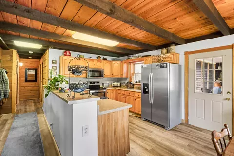 Kitchen - 366 Tom Meadows Rd, Strunk, KY 42649 photo 3 of 4