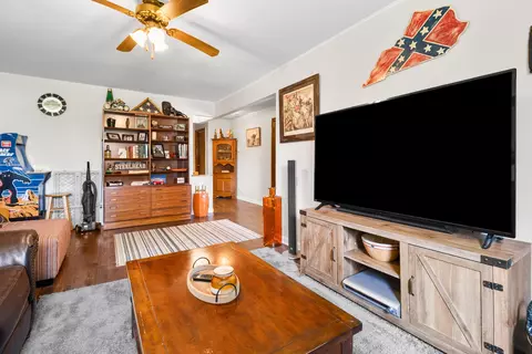 Living - 366 Tom Meadows Rd, Strunk, KY 42649 photo 4 of 4