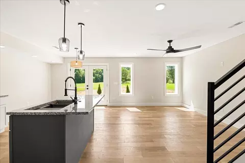 143 Crooked Creek Drive Dr, London, KY 40744