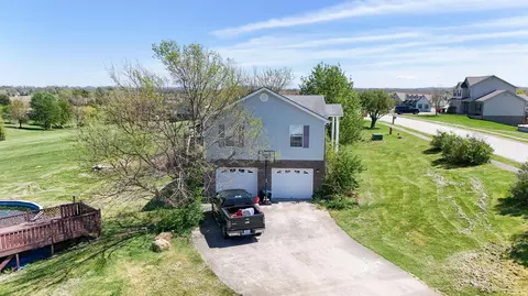 View/Area - 204 Saddle Brook Ct, Berea, KY 40403 photo 2 of 7