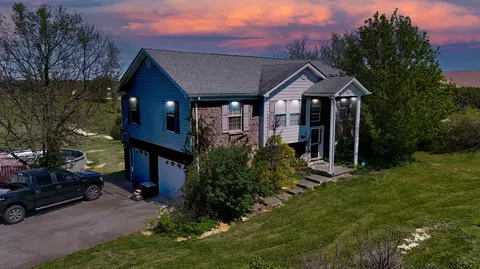 204 Saddlebrook Cir, Berea, KY 40403