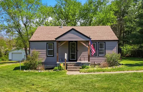 410 College Hill Rd, Waco, KY 40385