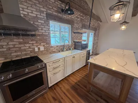 Kitchen - 27 Mckenzie Trl, Corbin, KY 40701 photo 4 of 4