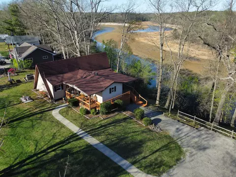 1129 Indian Ridge Rd, Falls Of Rough, KY 40119