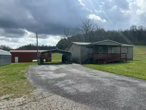 451 Walnut Grove Rd, Annville, KY 40402