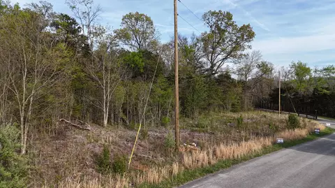 7 8 9 Walnut Dr, Bronston, KY 42518 photo 2