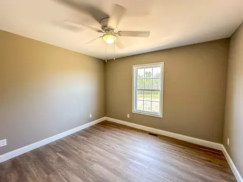 Bedroom - 174 Devils Neck Rd, Corbin, KY 40701 photo 4 of 4