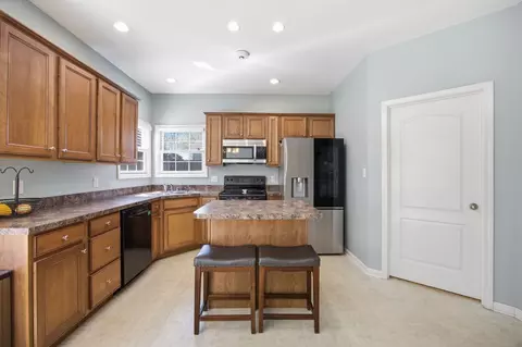 Kitchen - 100 Summit Dr, Georgetown, KY 40324 photo 3 of 3