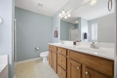 Bath - 100 Summit Dr, Georgetown, KY 40324 photo 1 of 3