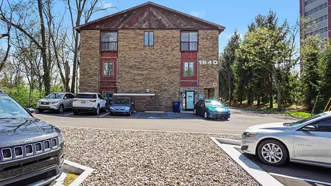 1640 Nicholasville Rd, Lexington, KY 40503