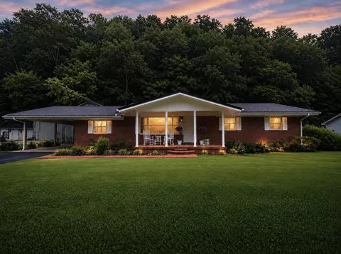 30 Amos Newsome Ln, Virgie, KY 41572