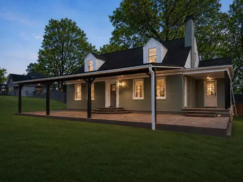 102 First St, Carlisle, KY 40311