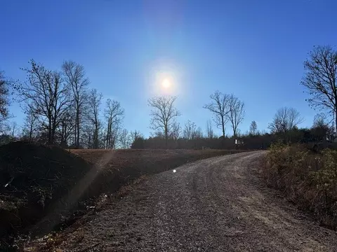 7777 Gibson Ln, Williamsburg, KY 40769