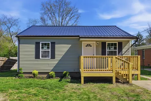 206 Dinsmore St, Berea, KY 40403