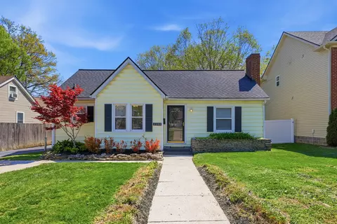 2208 Clays Mill Rd, Lexington, KY 40503