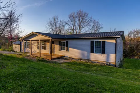 262 Oak Ridge Rd, Cynthiana, KY 41031