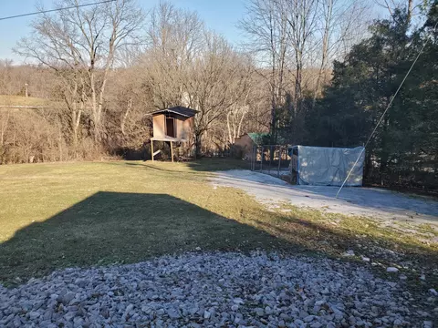 Exterior - 569 E Ridge Rd, Richmond, KY 40475 photo 13 of 15
