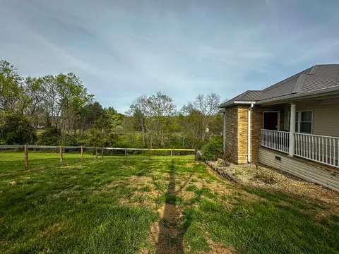 Exterior - 569 E Ridge Rd, Richmond, KY 40475 photo 4 of 15
