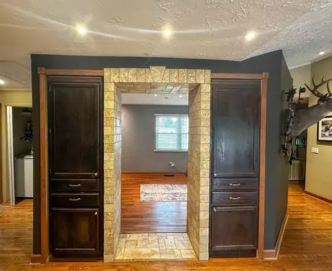 Entry Way - 569 E Ridge Rd, Richmond, KY 40475 photo 2 of 2