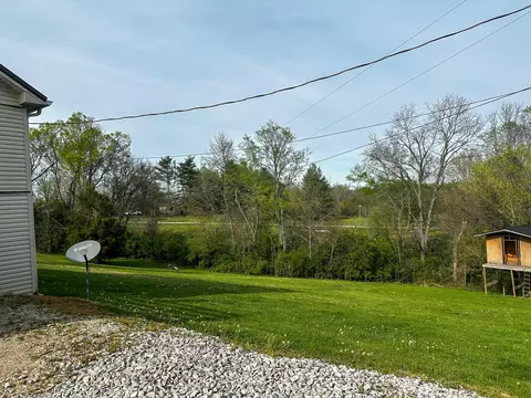 Exterior - 569 E Ridge Rd, Richmond, KY 40475 photo 7 of 15
