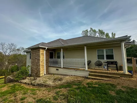 Exterior - 569 E Ridge Rd, Richmond, KY 40475 photo 3 of 15