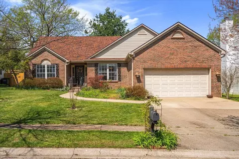 2945 Summerfield Dr, Lexington, KY 40511