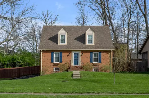 401 Plainview Rd, Lexington, KY 40517