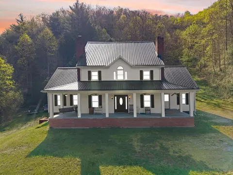 2431 Mare Creek Rd, Stanville, KY 41659