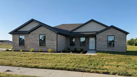 224 Navajo Dr, Richmond, KY 40475