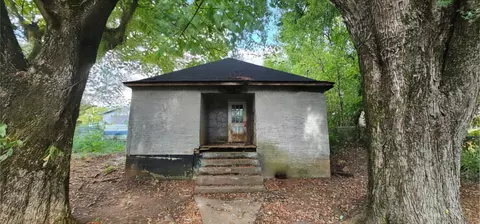 804 Nixon St, Ferguson, KY 42533